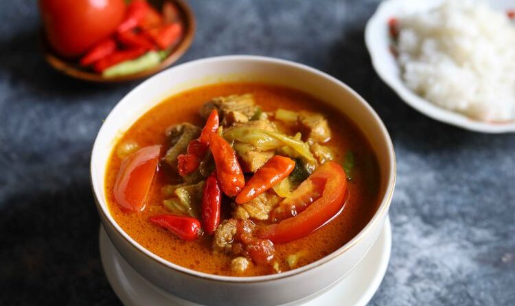 Tongseng Ayam Kampung Untuk Menu Makan Malam