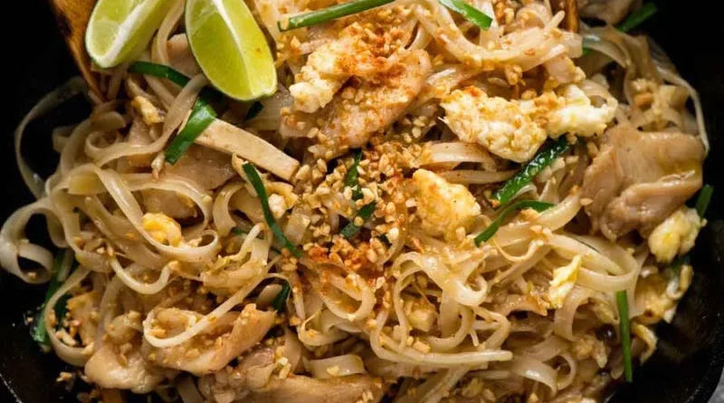 Pad Thai: Asal Usul Menjadi Makanan Nasional Thailand