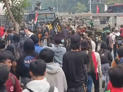 Digelar Aksi Demo Besar: Seruan Dan Tuntutan Massa