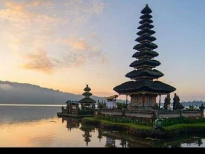 Aturan Baru: Turis Yang Hendak Ke Bali Wajib Unduh Aplikasi