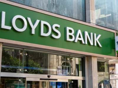 Lloyds Banking Group Turunkan Proyeksi Skandal Pembiayaan