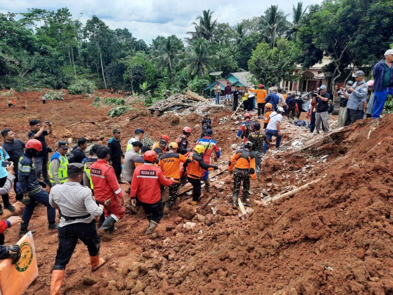 Landslides Di Jawa Tengah, Setidaknya 18 Orang Tewas — Risiko Kesehatan Darurat Bagi Korban