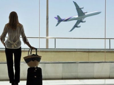 Penerbangan Asia Hari Ini, Di Batal­kan Dan Keterlambatan