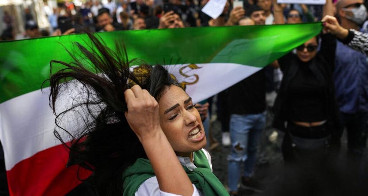 Demonstrasi Iran Meluas, Korban Yang Tewas Terus Bertambah