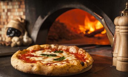 Pizza Napoletana, Warisan Kuliner Klasik dari Napoli
