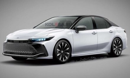 Toyota Camry, Sedan Premium Nyaman, Elegan Dan Tangguh