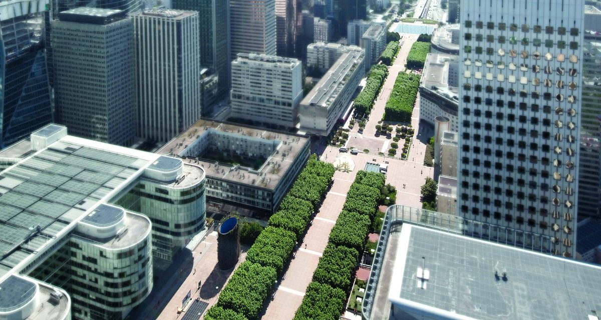 Kawasan La Défense Terkenal Arsitektur Futuristik Dan Modern