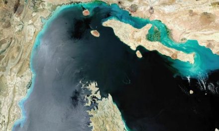 Iran Kembali Tutup Selat Hormuz Usai Israel Serang Lebanon
