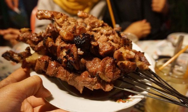 Kuliner Sate Klathak, Daging Kambing Muda Yang Empuk