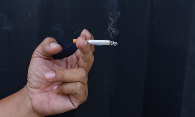 Merokok Sebelum Tidur Dapat Mengalami Gangguan Tidur