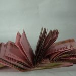 Alasan Uang Menjadi Prioritas Seseorang Saat Ini