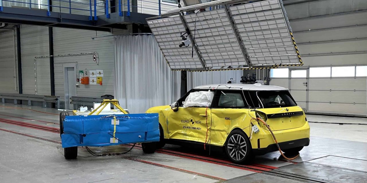 Mini Cooper Raih Bintang 5 Di Uji Tabrak Euro NCAP