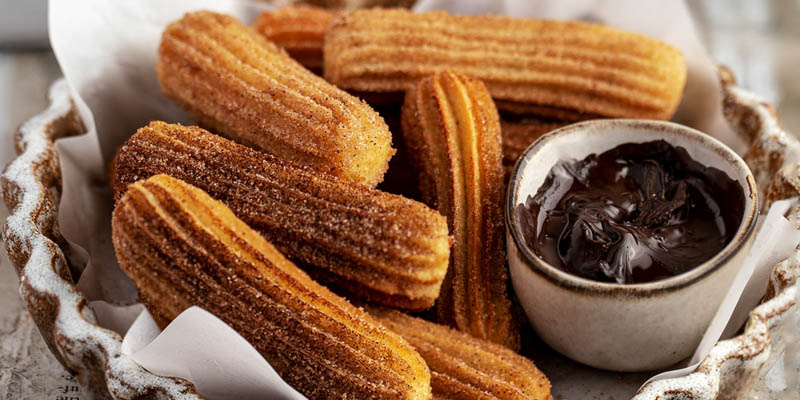 Camilan Churros Renyah Manis Khas Spanyol Yang Mendunia