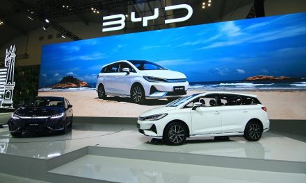 Kelebihan BYD M6 Sebagai Seven Seater Teknologi Superiornya