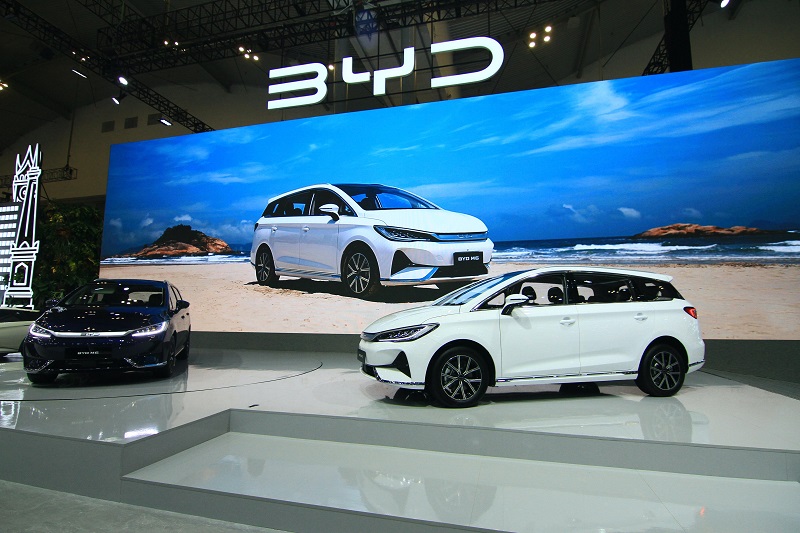 Kelebihan BYD M6 Sebagai Seven Seater Teknologi Superiornya