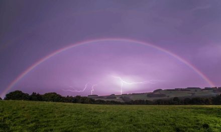 Moonbow Fenomena Pelangi Di Bawah Cahaya Bulan