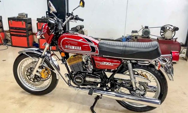 Yamaha RD350, Legenda Motor Klasik Dengan Performa Balap