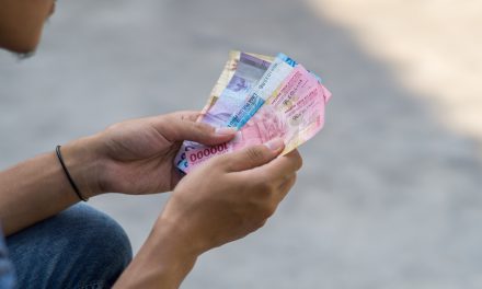 Trik Mudah Menabung Bagi Mahasiswa Yang Royal